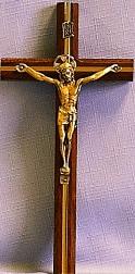 TRADITIONAL CRUCIFIX.  46-136.